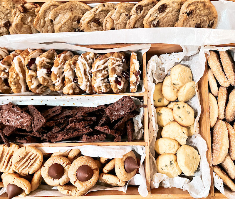 HOW TO MAKE A BOX OF HOLIDAY COOKIES